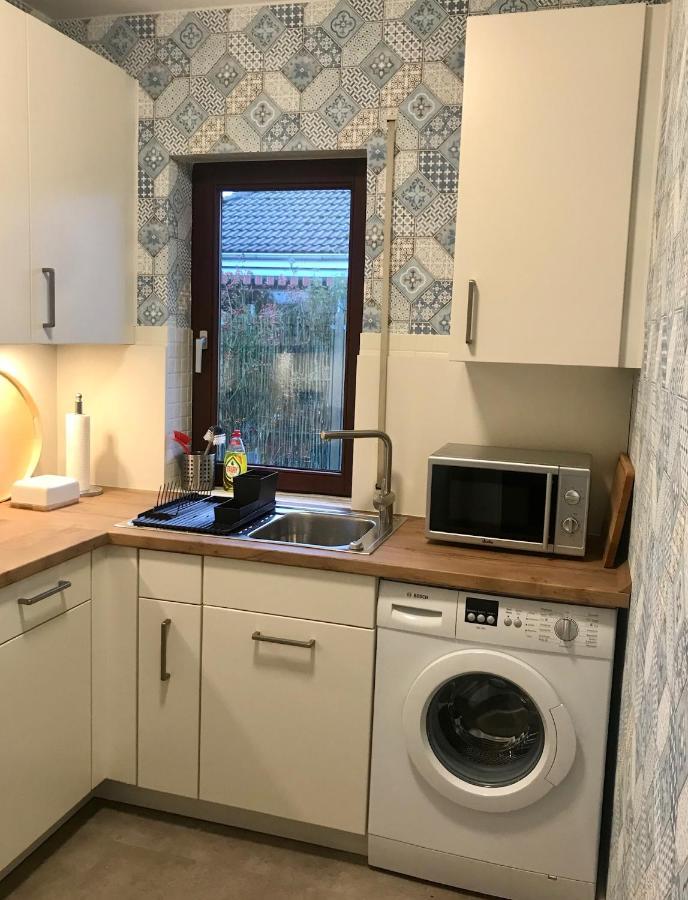 Gemuetliches Ferienhaus Hinterm Deich Nordstrand Bagian luar foto