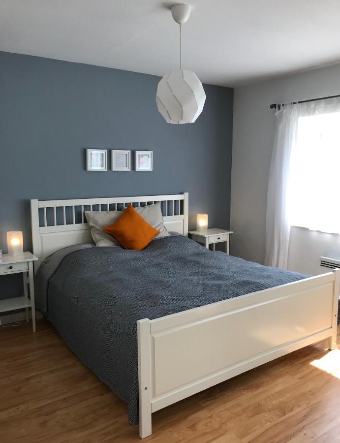 Gemuetliches Ferienhaus Hinterm Deich Nordstrand Bagian luar foto